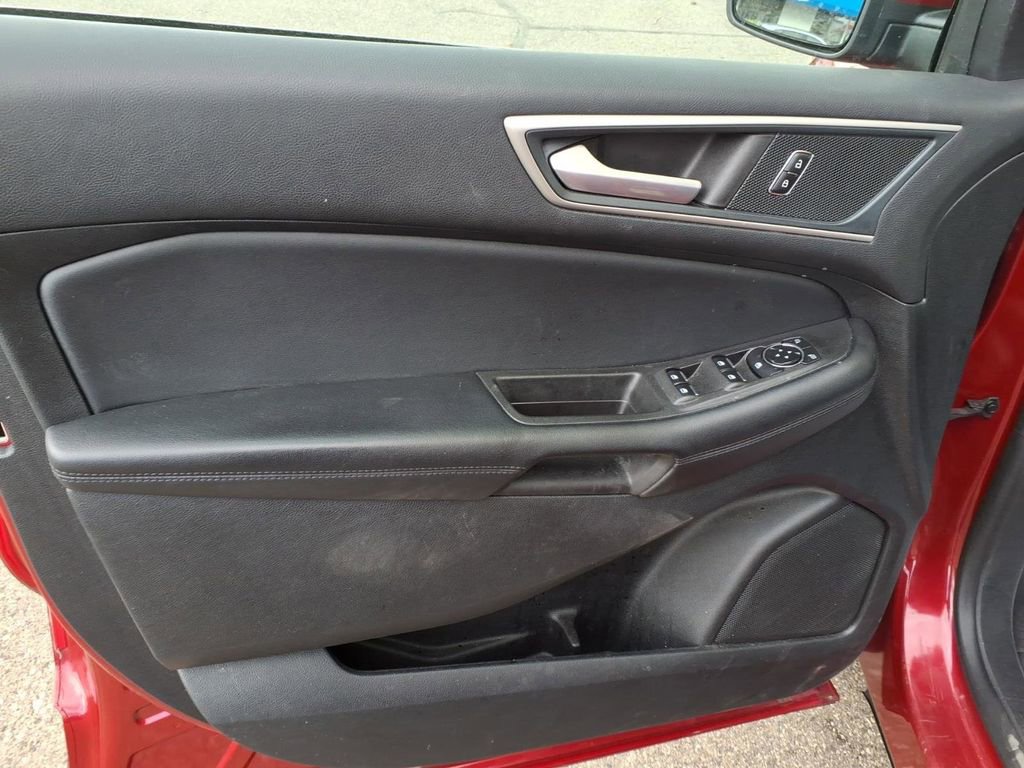 Certified 2024 Ford Edge SEL AWD/4WD image 12