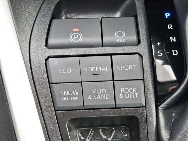 Used 2025 Toyota RAV4 XLE image 22