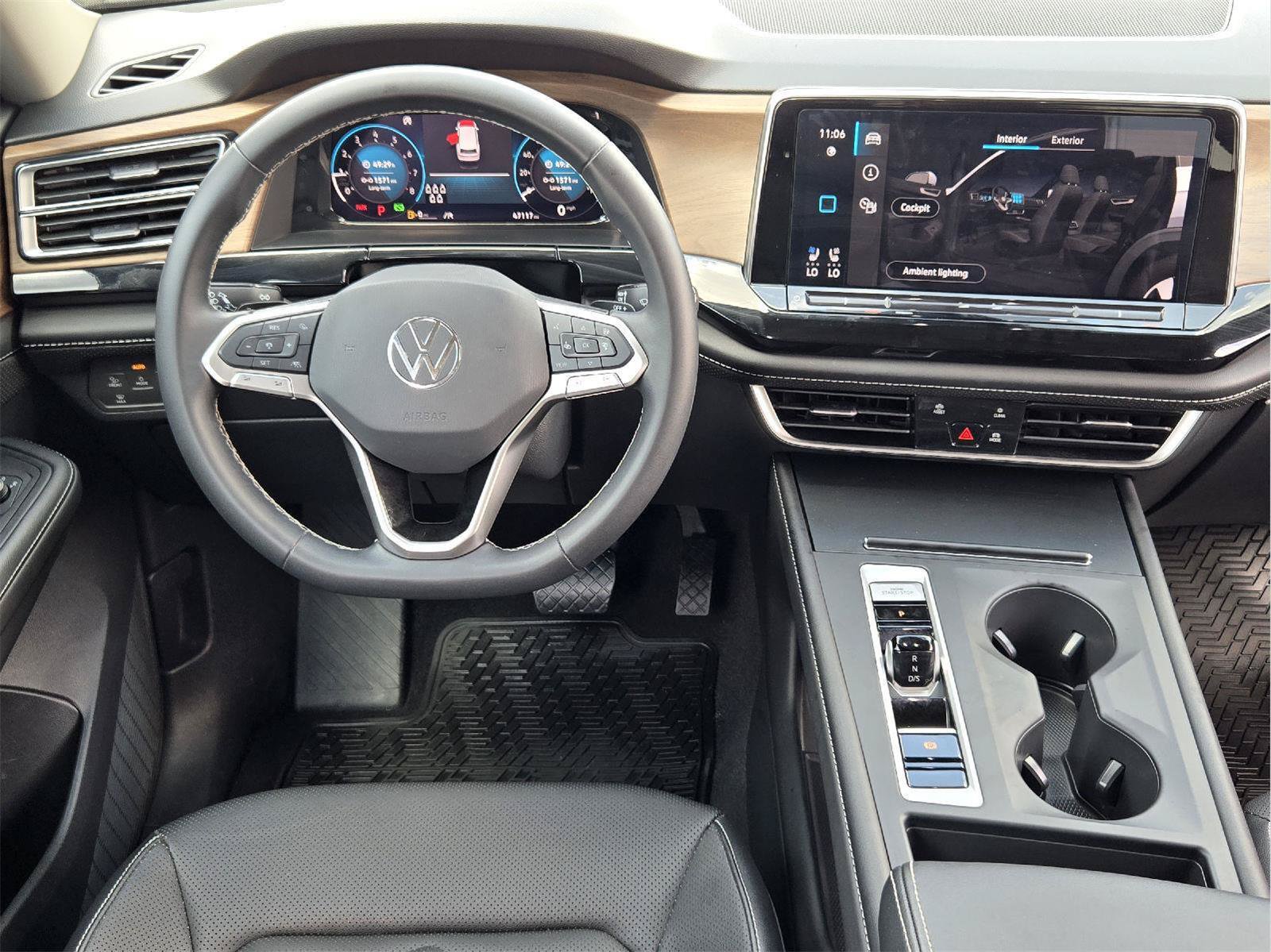 Used 2024 Volkswagen Atlas SE FWD image 26
