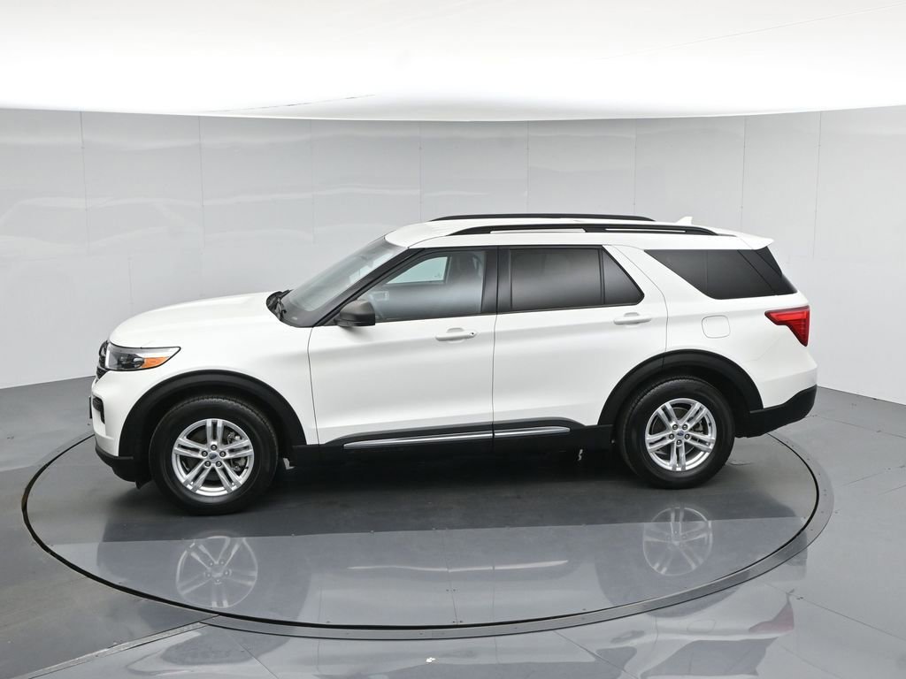 Certified 2023 Ford Explorer XLT RWD image 23