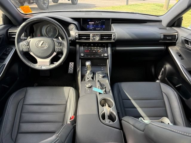Used 2017 Lexus IS 200t F Sport w/ F Sport Package RWD image 14