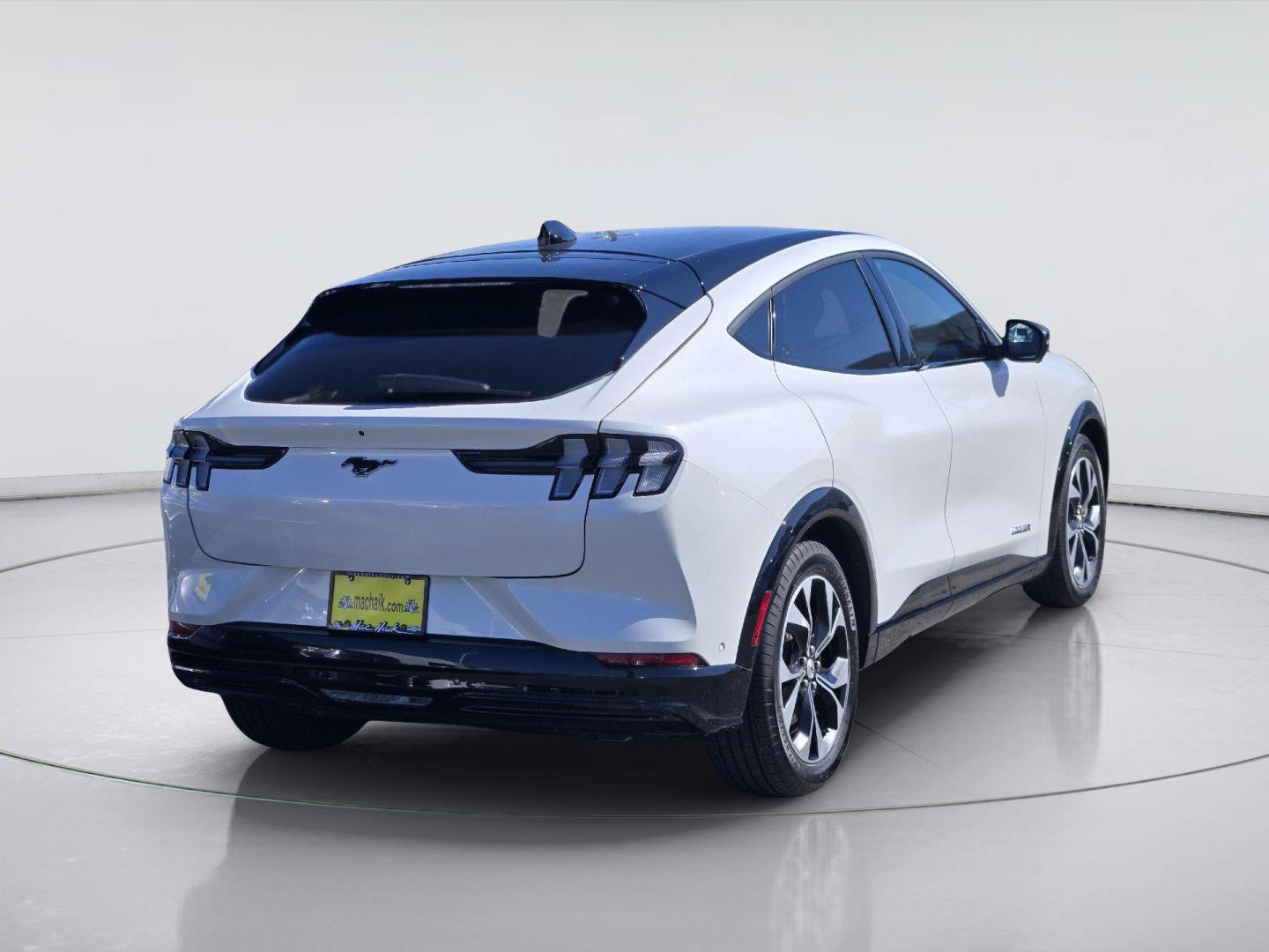 Certified 2023 Ford Mustang Mach-E Premium AWD/4WD image 8