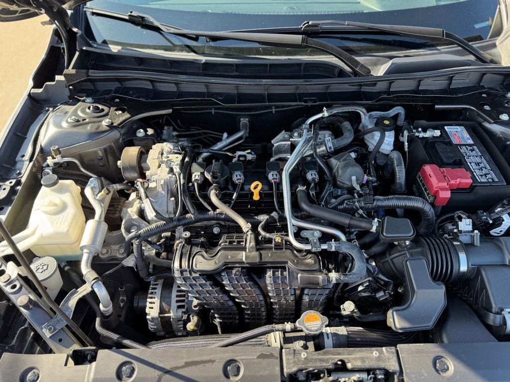 Used 2025 Nissan Altima 2.5 SV AWD/4WD image 41