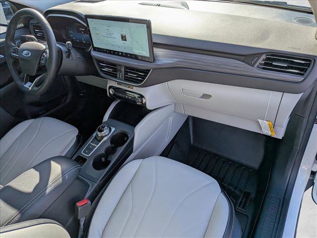 Certified 2025 Ford Escape SE w/ PHEV Premium Package FWD image 21
