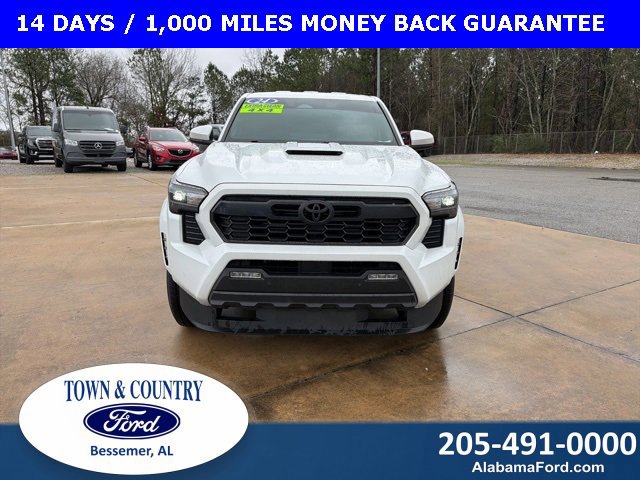 Used 2024 Toyota Tacoma TRD Sport w/ TRD Sport Upgrade Package image 8