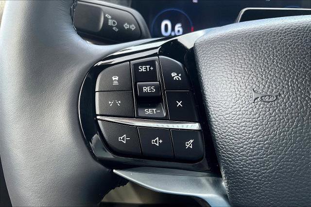 Certified 2025 Ford Explorer Platinum w/ Ultimate Package image 21