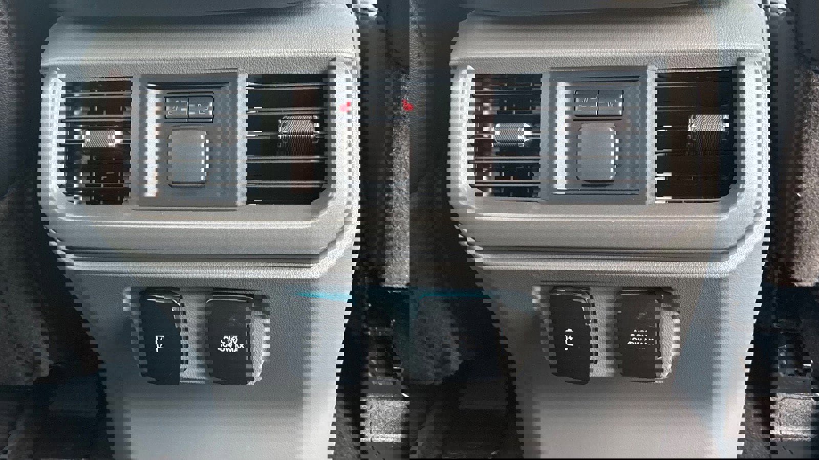 Certified 2022 Ford F150 Lariat w/ Equipment Group 502A High image 23