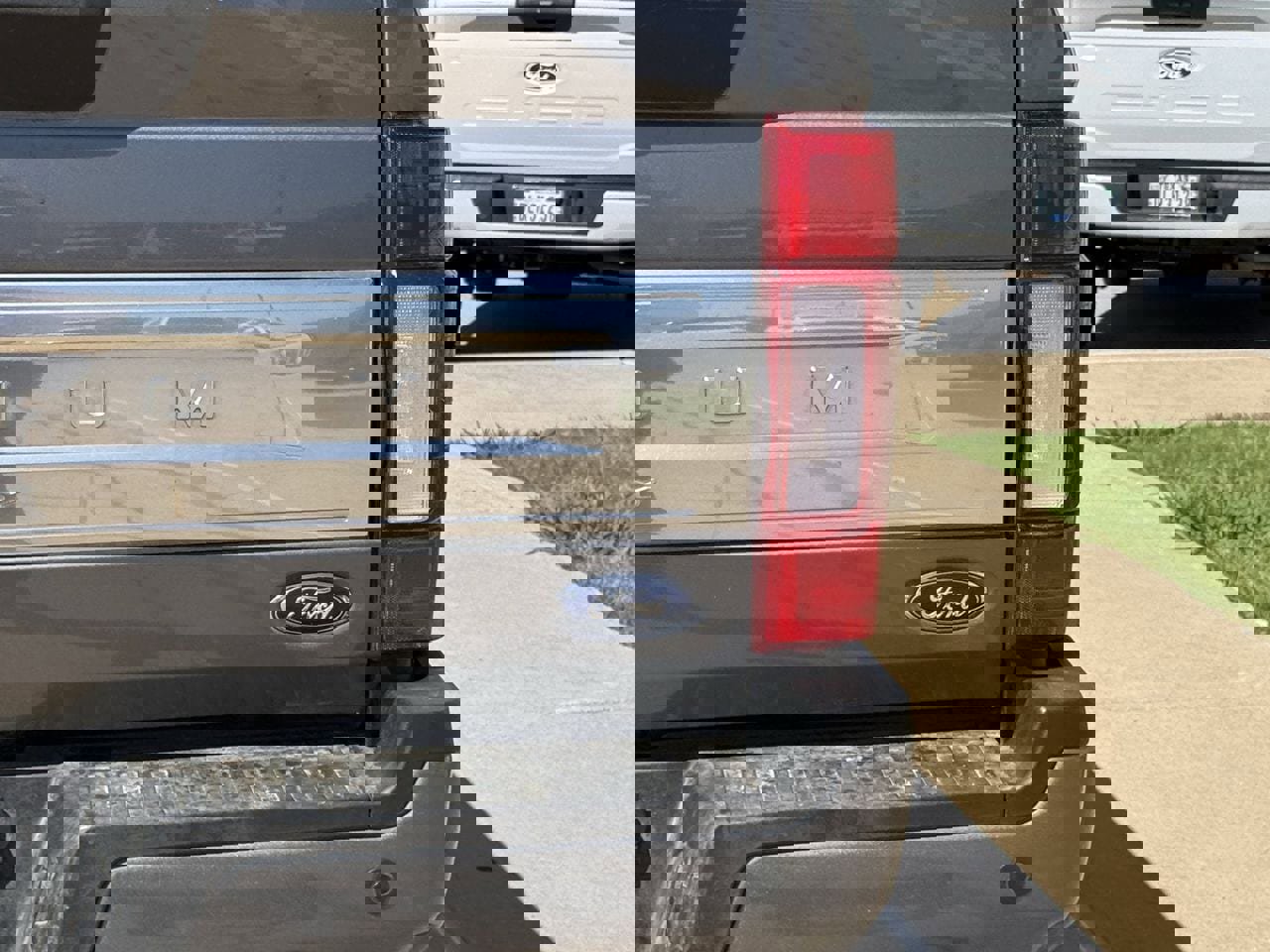 Certified 2022 Ford F350 Platinum image 8