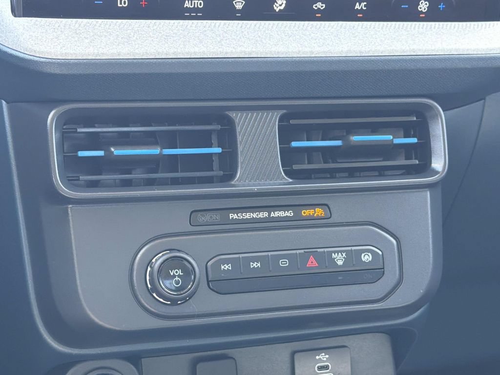 Certified 2026 Ford Maverick XLT AWD/4WD image 16