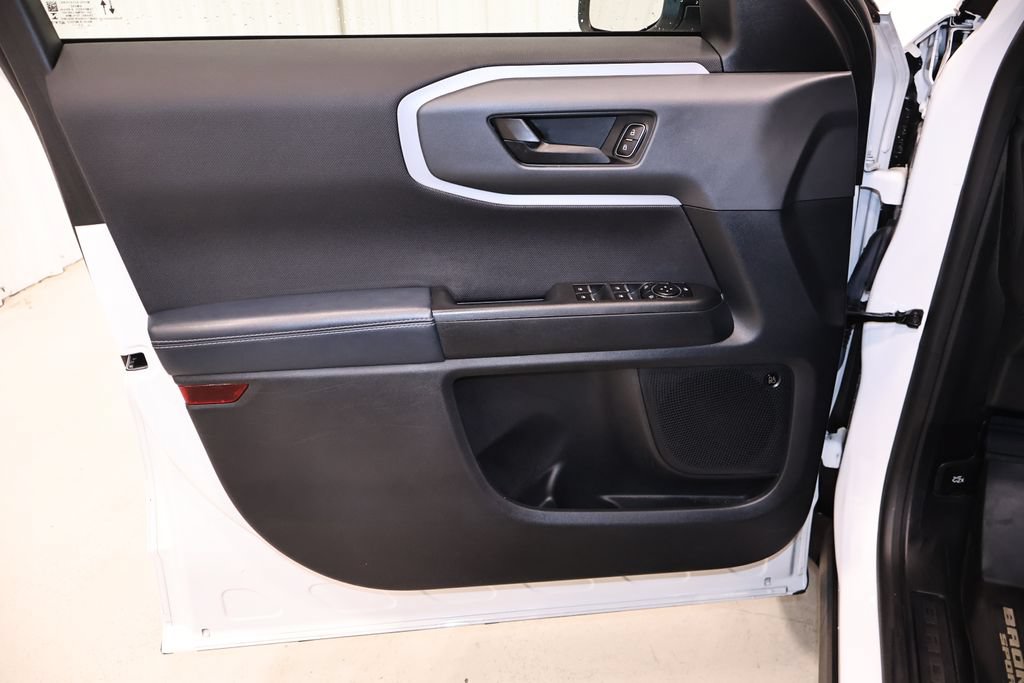 Certified 2022 Ford Bronco Sport Outer Banks w/ Tech Package AWD/4WD image 11