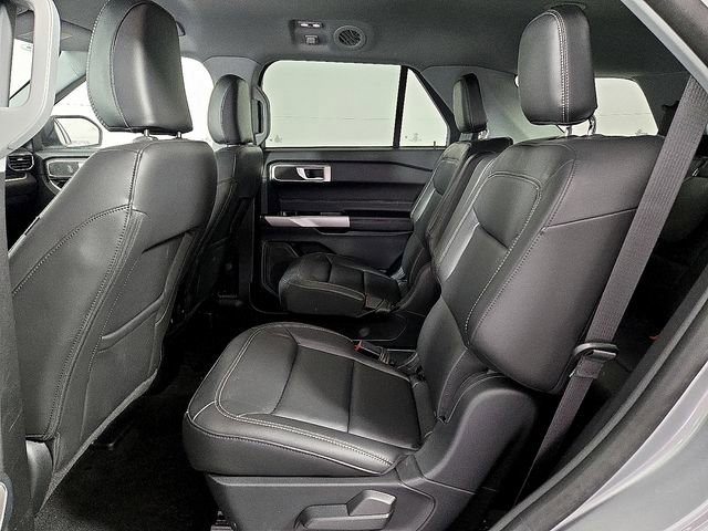 Certified 2023 Ford Explorer XLT w/ Equipment Group 202A image 10