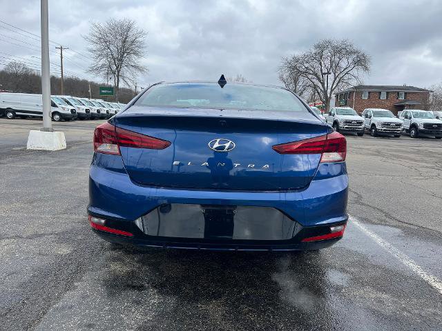 Used 2020 Hyundai Elantra SEL w/ Convenience Package (C2) image 3