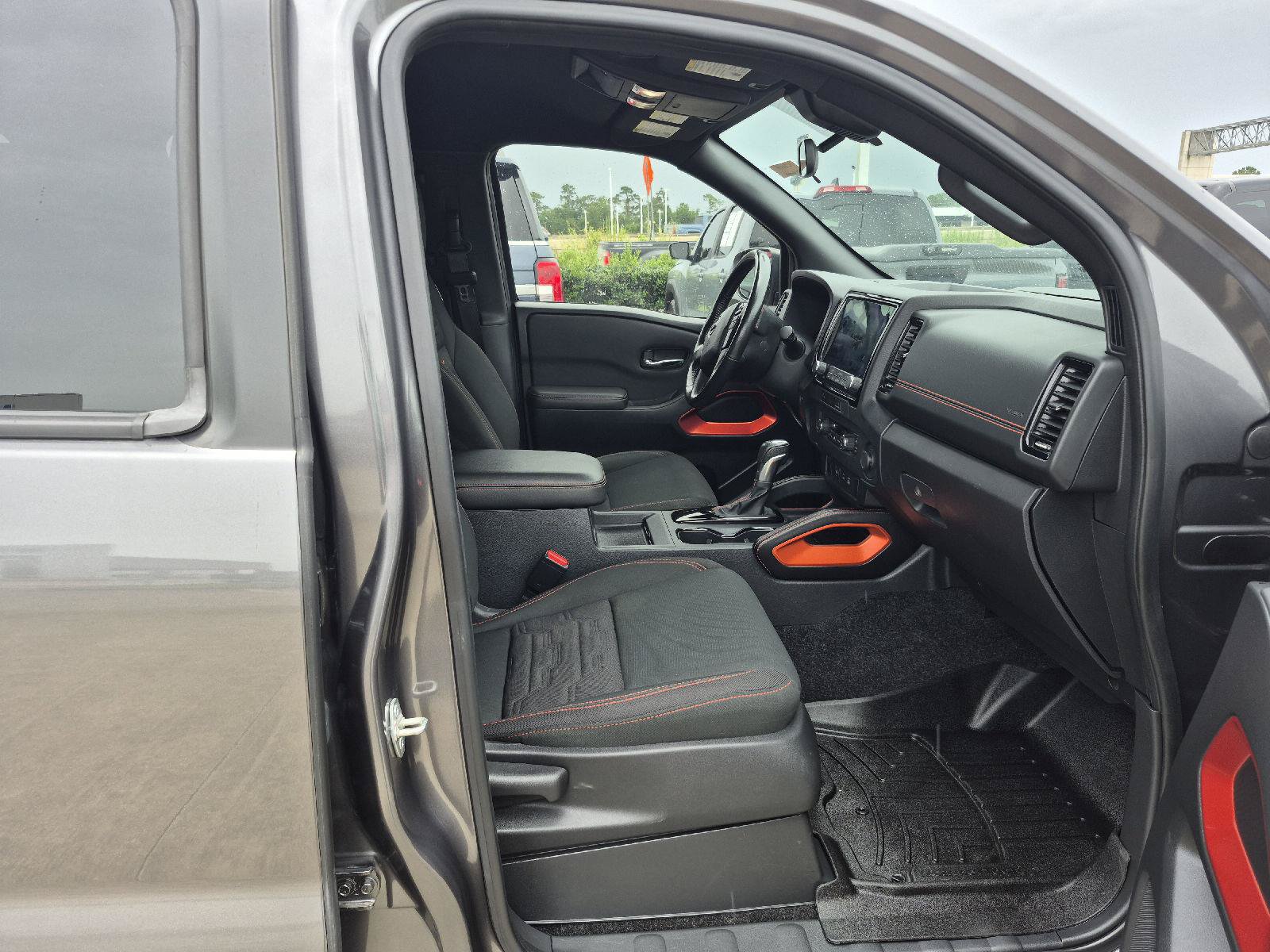 Used 2024 Nissan Frontier Pro-X w/ Technology Package RWD image 6