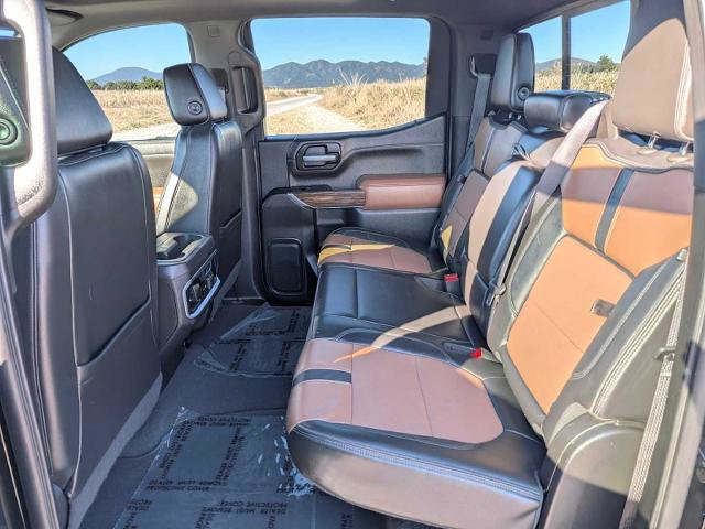 Used 2020 Chevrolet Silverado 1500 High Country w/ Technology Package AWD/4WD image 16