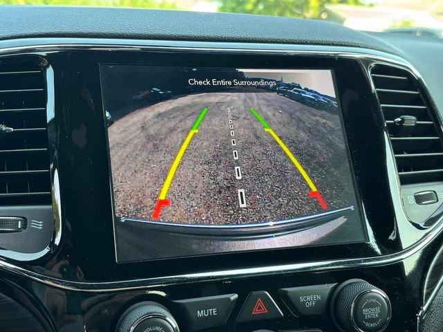 Used 2020 Jeep Grand Cherokee Limited AWD/4WD image 9
