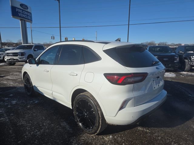 Certified 2023 Ford Escape ST-Line Elite image 9