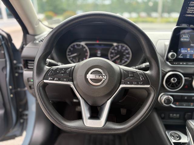 Used 2025 Nissan Sentra SV FWD image 15