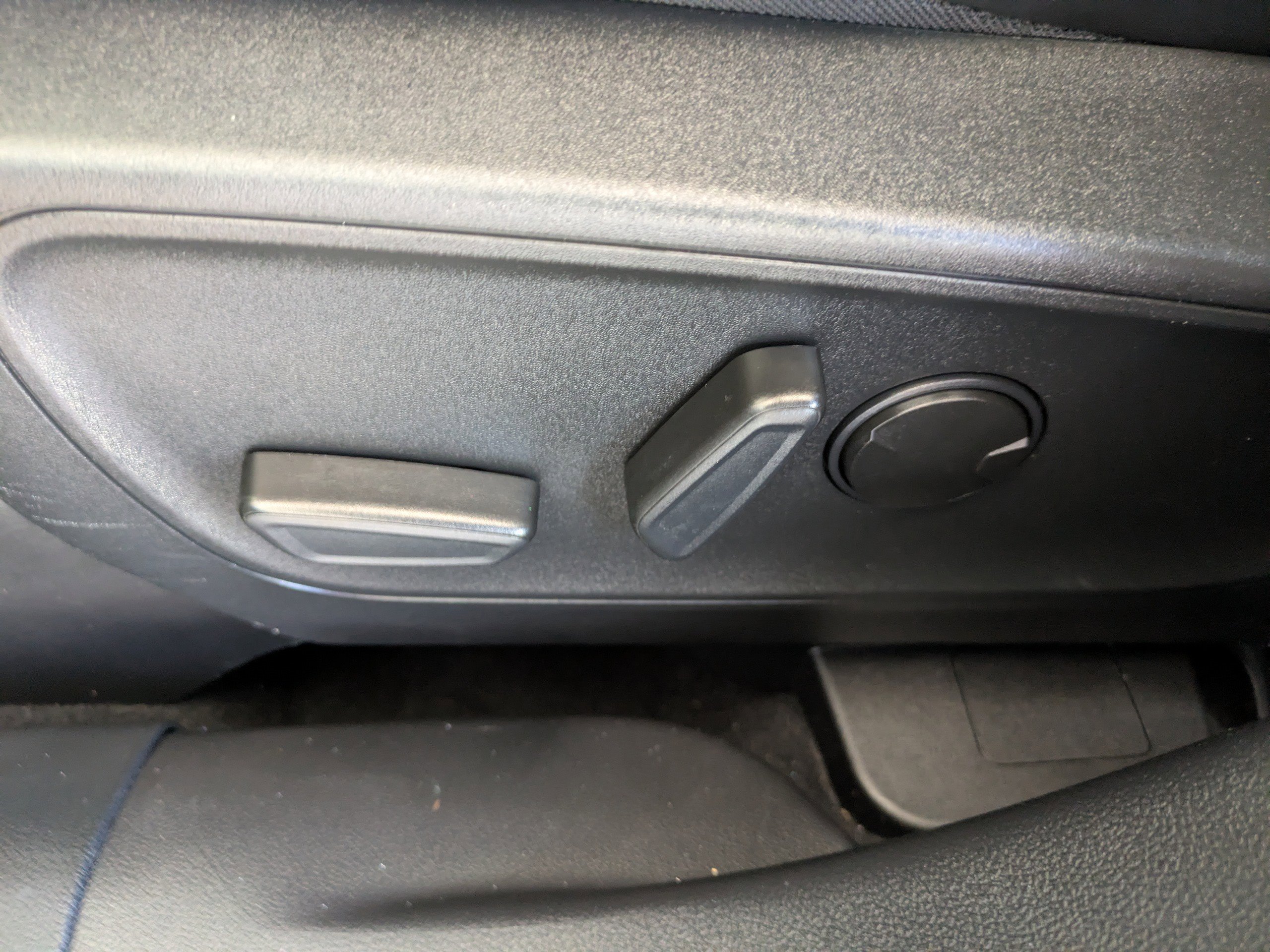 Certified 2023 Ford Escape ST-Line w/ Tech Pack #1 FWD image 21