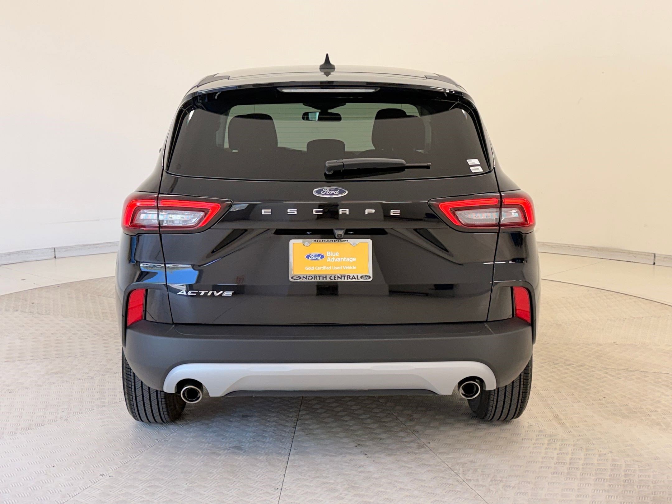 Certified 2025 Ford Escape Active image 10