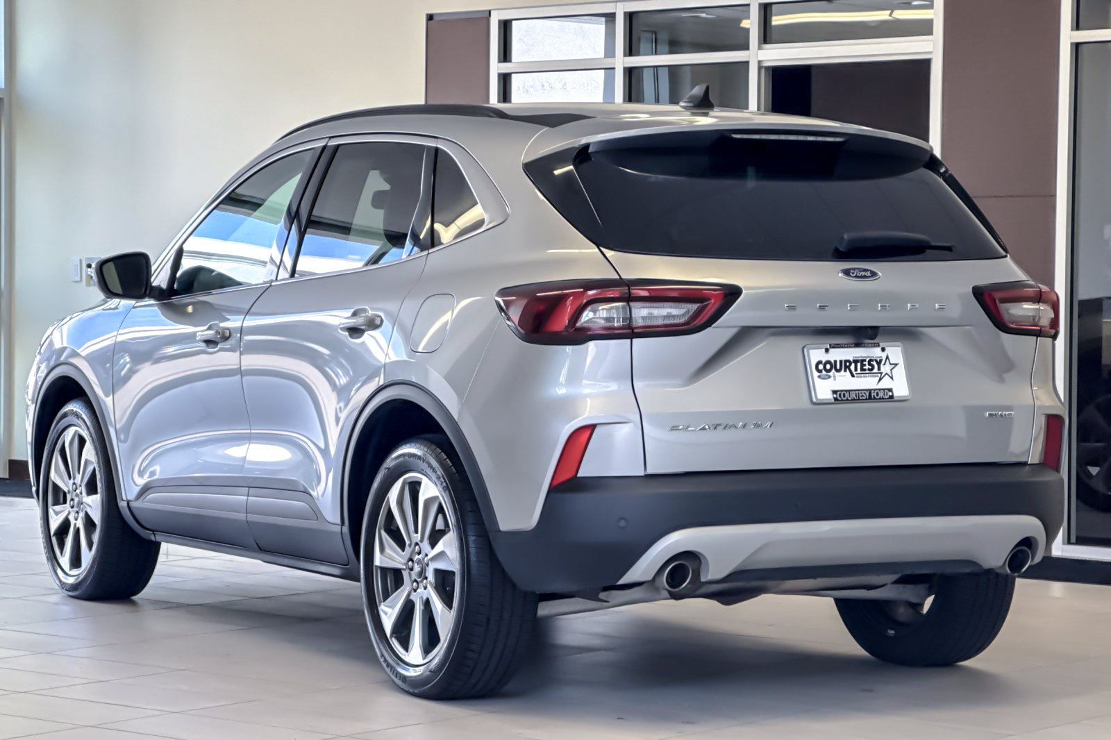 Certified 2024 Ford Escape Platinum AWD/4WD image 6