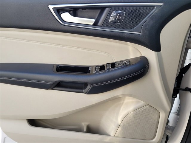 Certified 2018 Ford Edge Titanium w/ Technology Package image 26