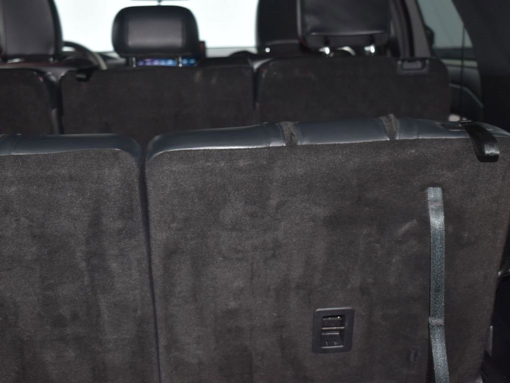 Certified 2025 Ford Explorer ST-Line w/ ST-Line Street Pack image 13