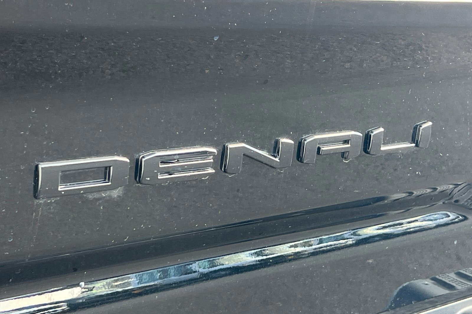 Used 2025 GMC Sierra 2500 Denali Ultimate image 33