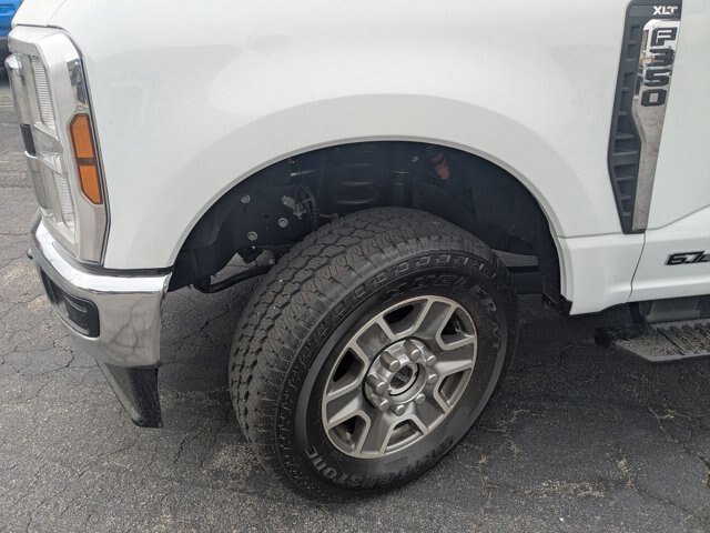 Certified 2025 Ford F350 XLT w/ Snow Plow/Camper Package AWD/4WD image 6