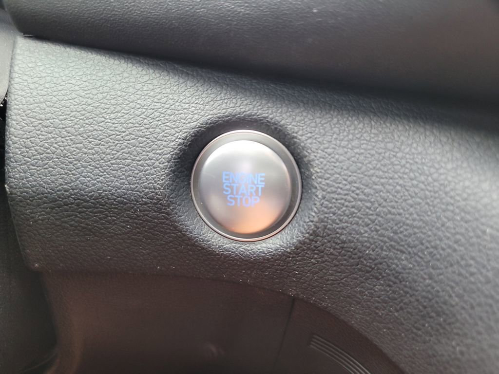 Used 2022 Hyundai Santa Fe SEL FWD image 24