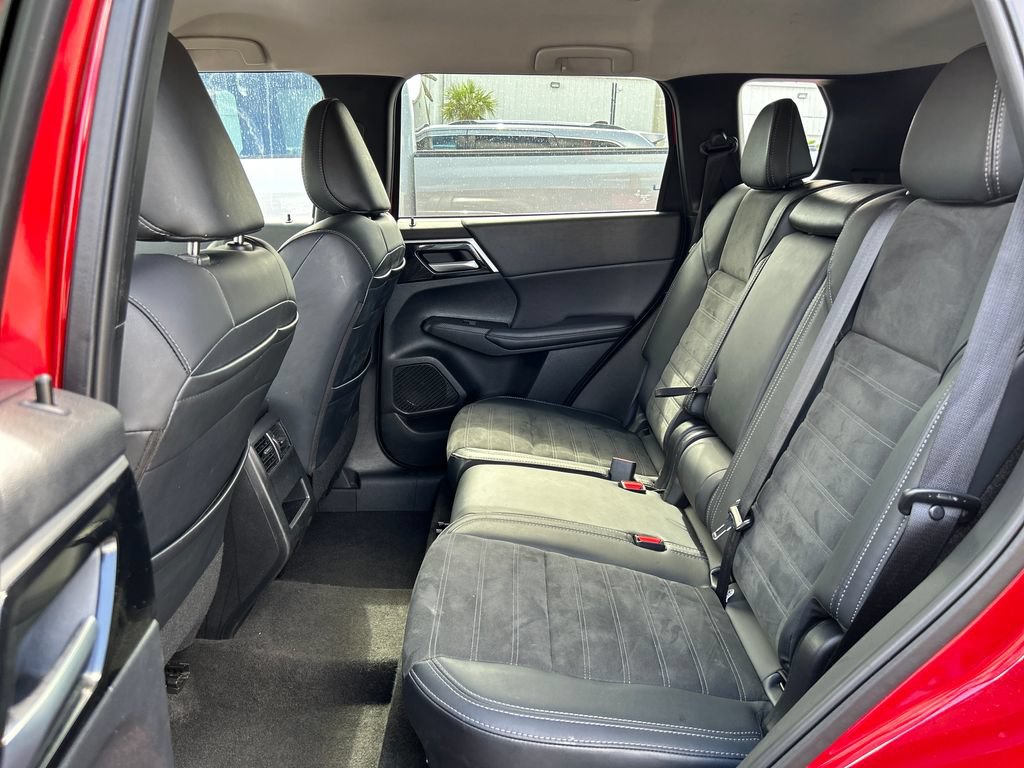 Used 2024 Mitsubishi Outlander SE AWD/4WD image 23