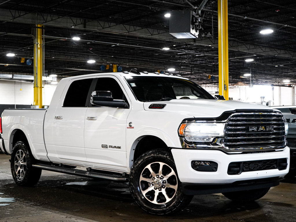 Used 2022 RAM 3500 Limited w/ Body Color Bumper Group