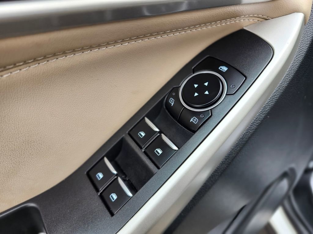 Certified 2022 Ford Explorer XLT w/ Equipment Group 202A image 19