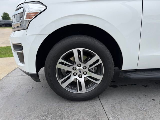 Certified 2024 Ford Expedition Limited RWD image 4