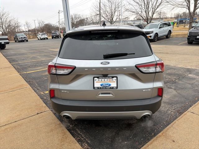 Certified 2022 Ford Escape SEL AWD/4WD image 4