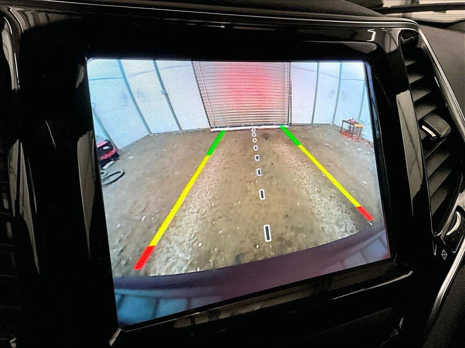 Used 2019 Jeep Cherokee Limited AWD/4WD image 20