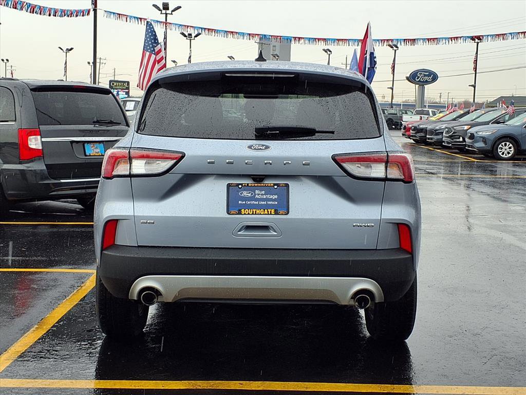 Certified 2022 Ford Escape SE w/ Cold Weather Package image 3