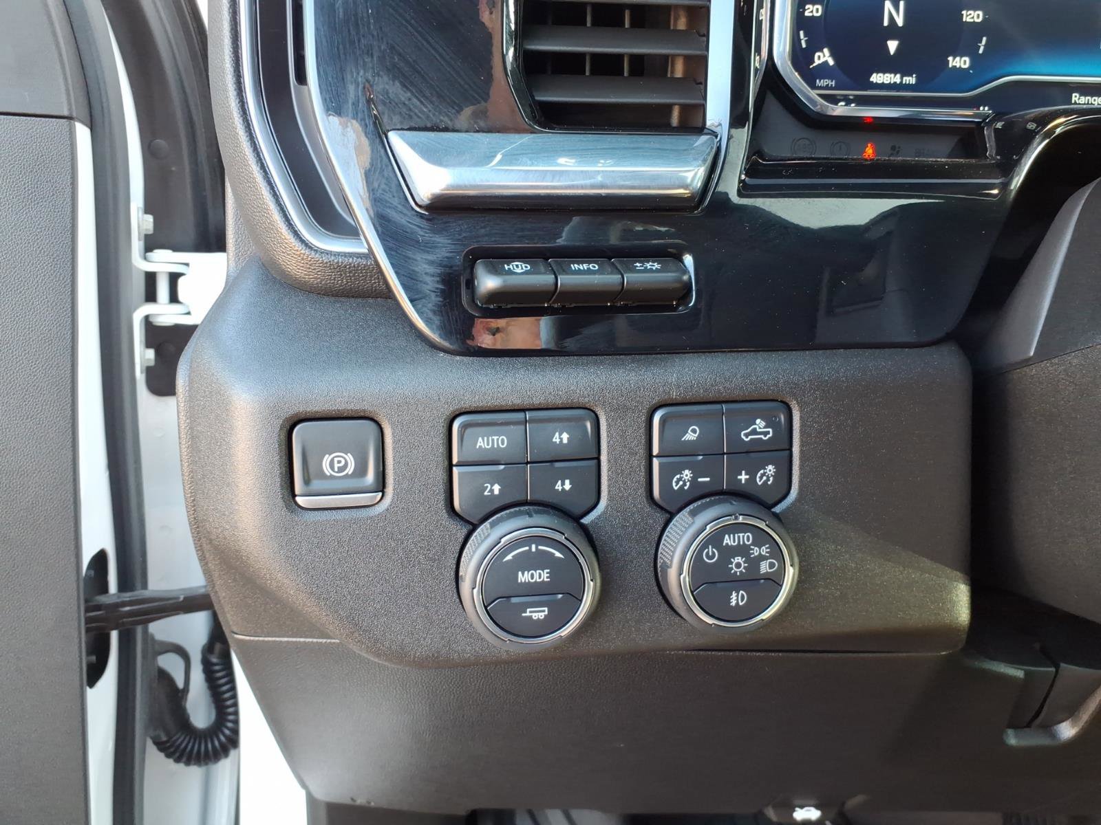Used 2025 Chevrolet Silverado 2500 High Country w/ High Country Premium Package AWD/4WD image 16