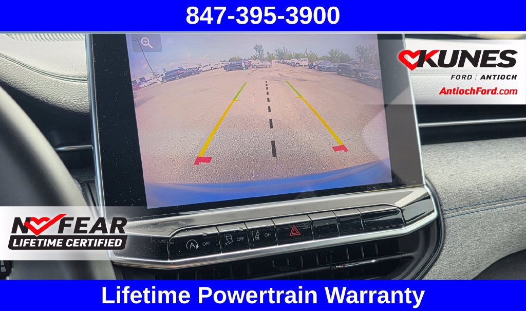 Used 2024 Jeep Compass Latitude AWD/4WD image 46