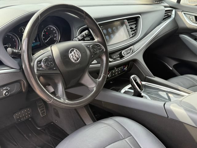 Used 2019 Buick Enclave Essence FWD image 17