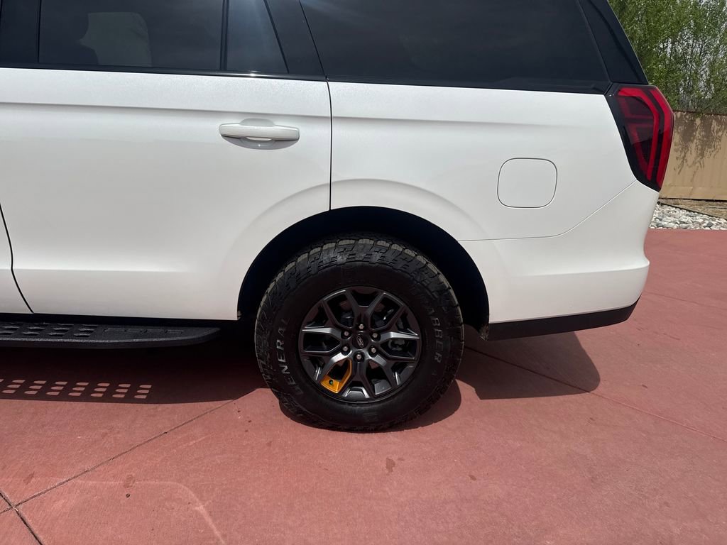 Certified 2026 Ford Expedition Tremor AWD/4WD image 37