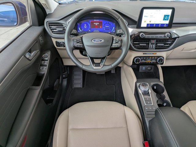 Certified 2022 Ford Escape Titanium w/ Class II Trailer Tow Package image 13