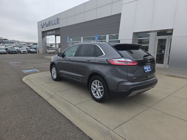 Certified 2024 Ford Edge SEL image 3