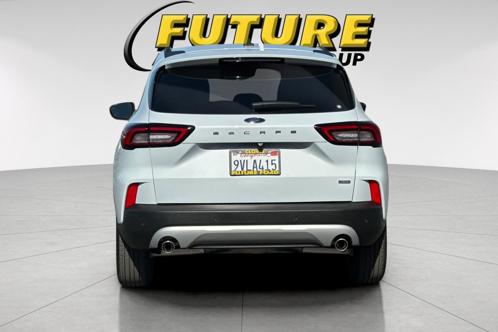 Certified 2025 Ford Escape SE w/ PHEV Premium Package FWD image 4