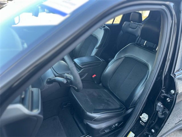 Used 2024 Jeep Grand Cherokee L Altitude image 12