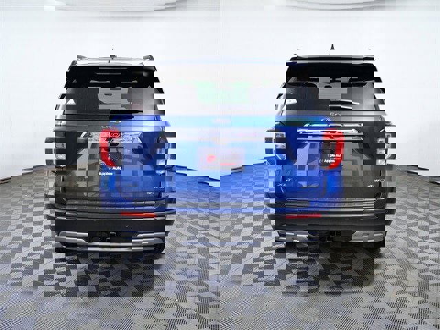 Certified 2023 Ford Explorer XLT w/ Equipment Group 202A image 7