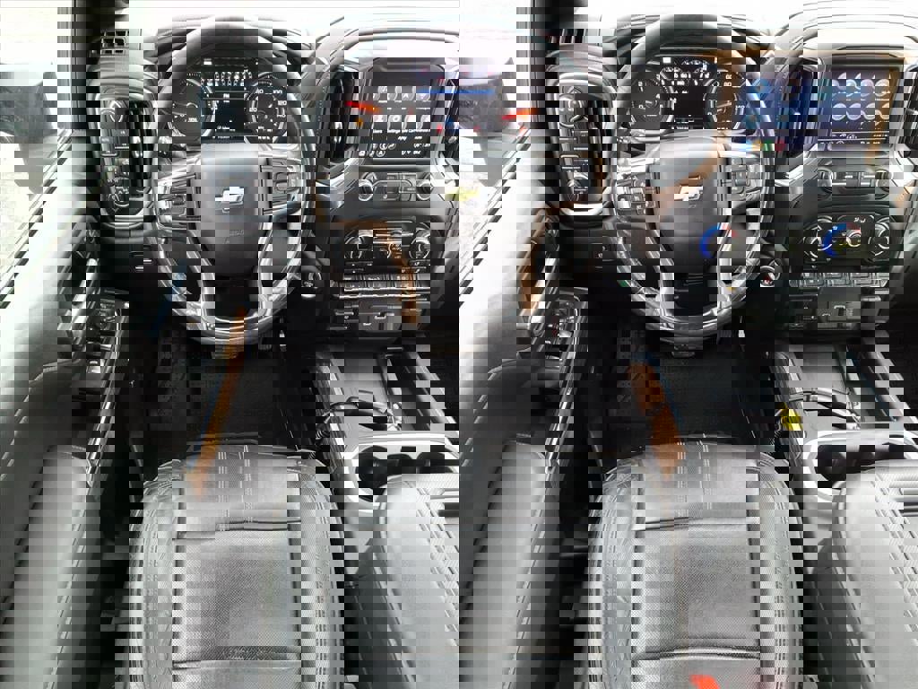 Used 2021 Chevrolet Silverado 3500 High Country w/ LPO, Hitch Package image 13