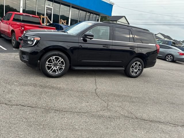 Certified 2025 Ford Expedition Active RWD image 13