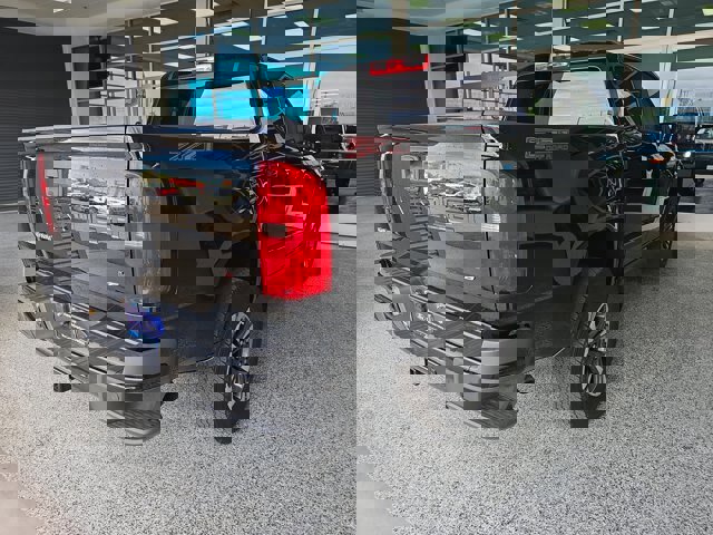 Used 2021 Chevrolet Colorado Z71 w/ Safety Package image 4