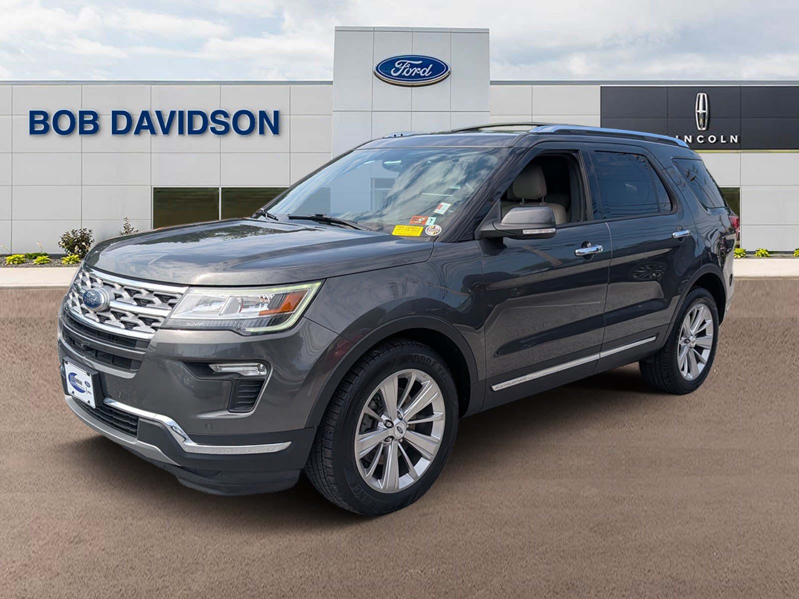 Certified 2019 Ford Explorer Limited w/ Class III Trailer Tow Package