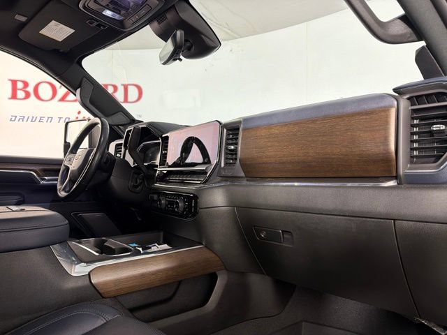 Used 2024 Chevrolet Silverado 2500 High Country w/ High Country Premium Package AWD/4WD image 17